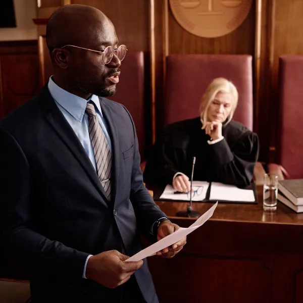 An image showing a lawyer fighting a truck accident case for compensation.