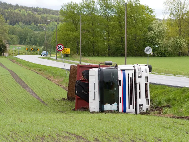 An image showing a semi truck accident in Georgia.